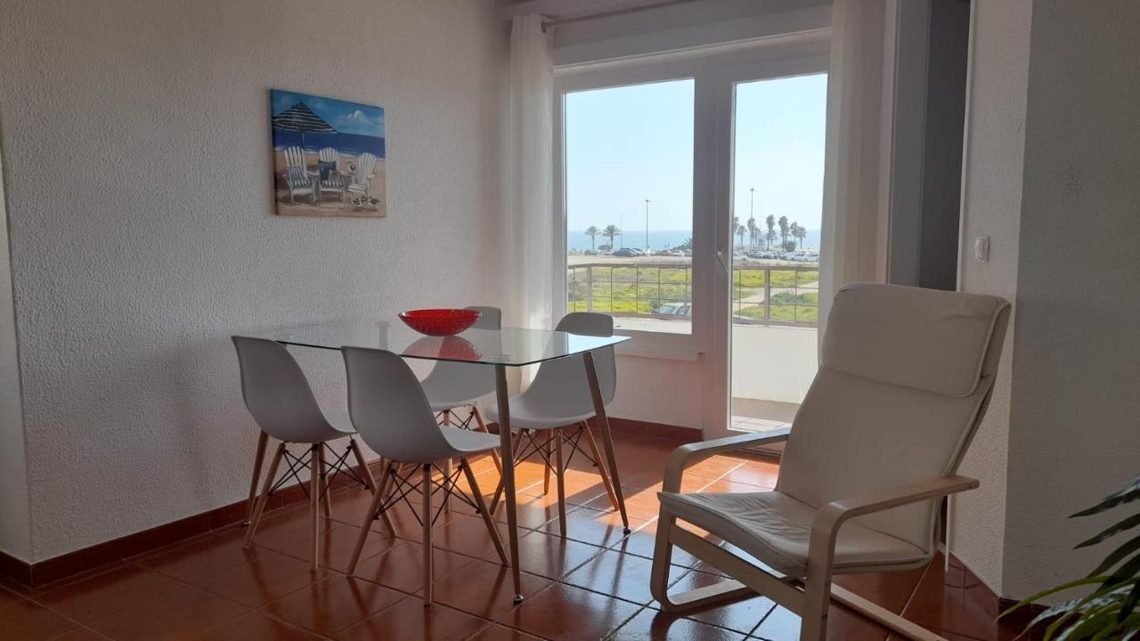 Carcavelos Surf Beach House ภายนอก รูปภาพ